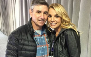 Bố Britney tuyên bố giúp con gái thoát cảnh nợ nần