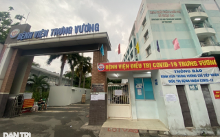 Vì sao 138 nhân viên y tế bệnh viện hạng 1 ở TPHCM nghỉ việc?